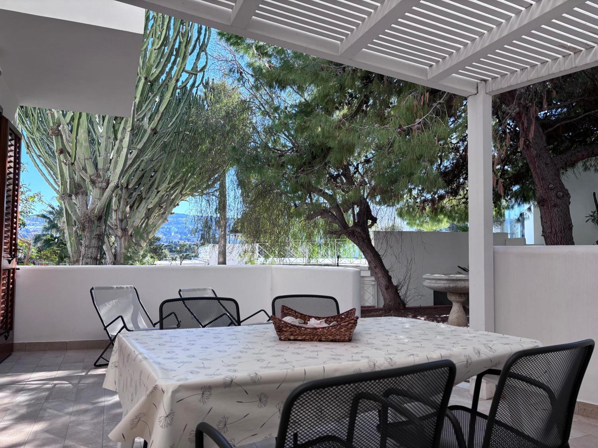 Residence Tamarea Tonnara di Bonagia Exterior photo