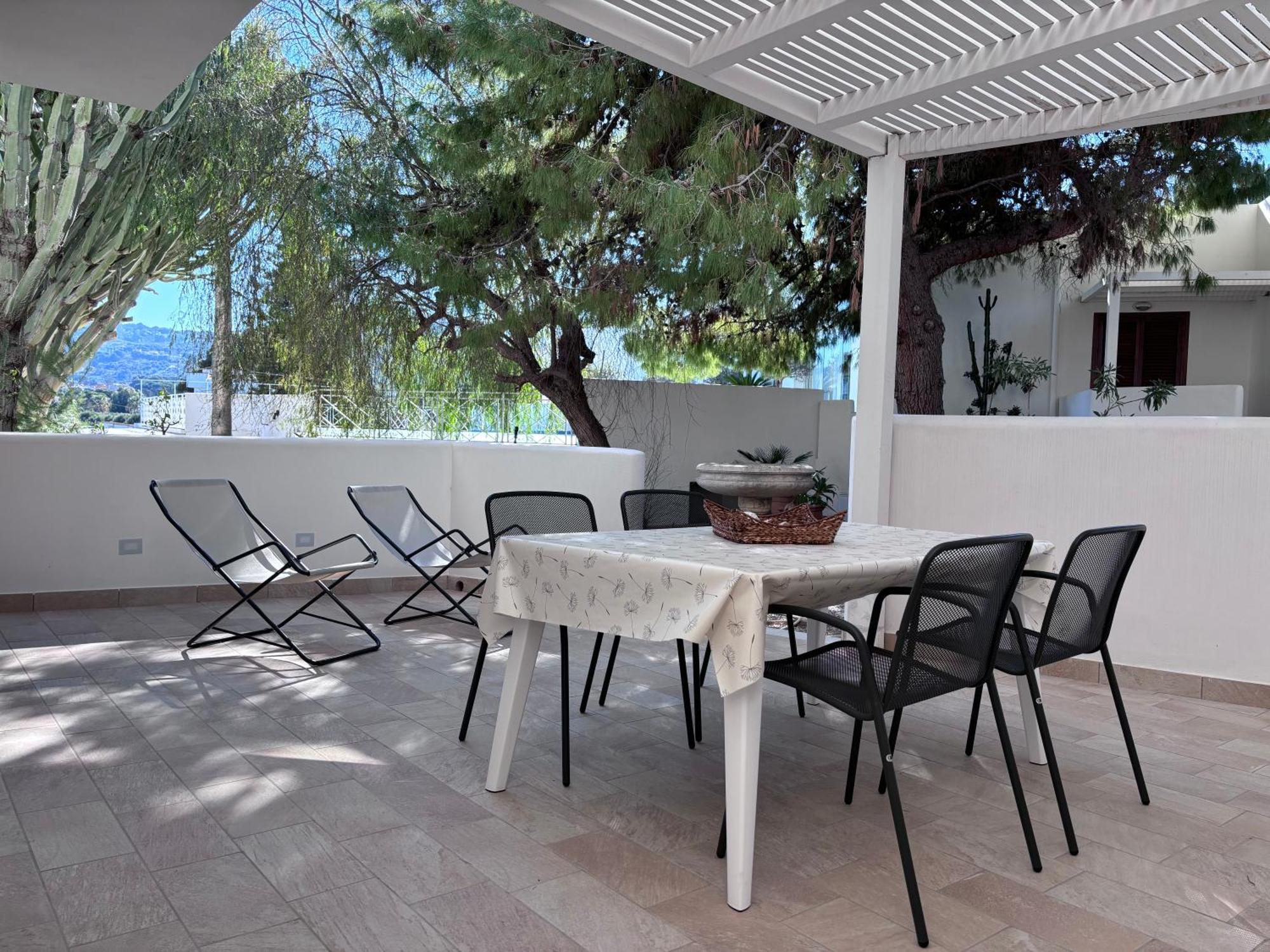 Residence Tamarea Tonnara di Bonagia Exterior photo